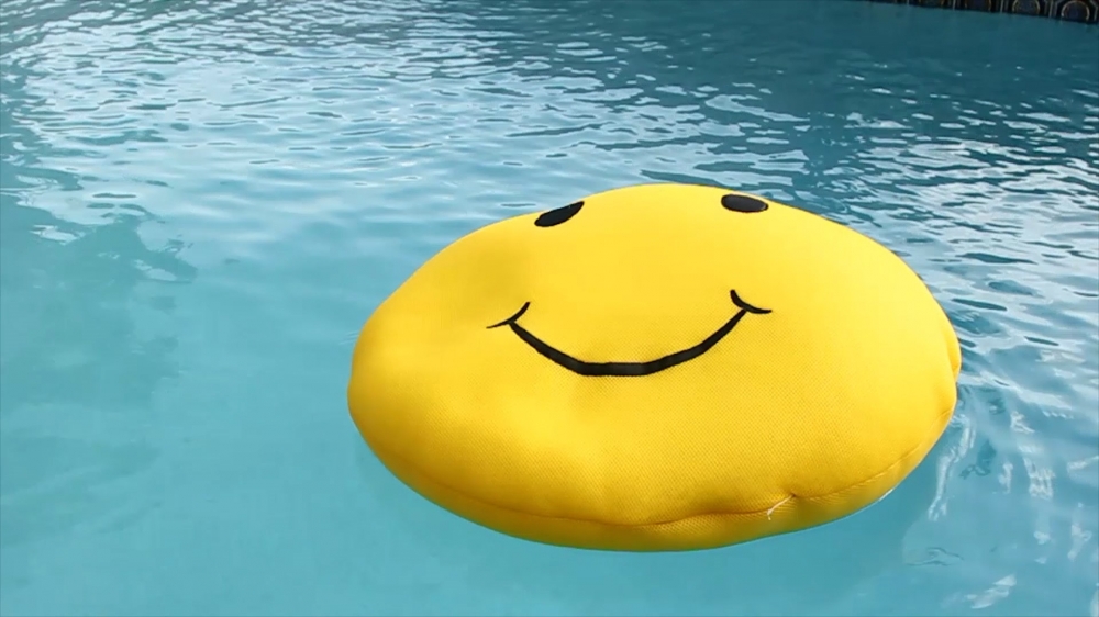 smile♡ Amazon.com: Pink Smile Face Happy Smiling Emoticon Retro 90s